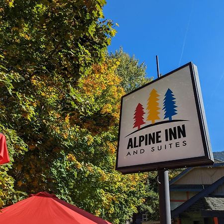 Alpine Inn & Suites Nelson Buitenkant foto
