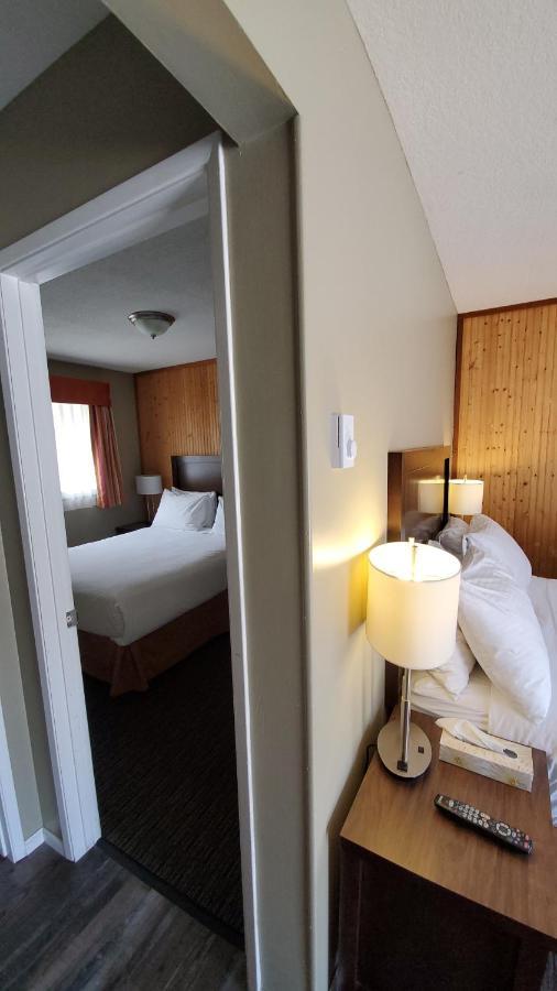 Alpine Inn & Suites Nelson Buitenkant foto