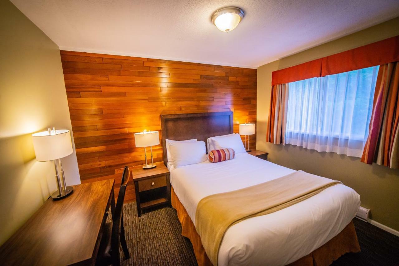 Alpine Inn & Suites Nelson Buitenkant foto