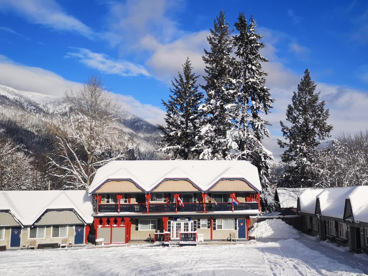 Alpine Inn & Suites Nelson Buitenkant foto